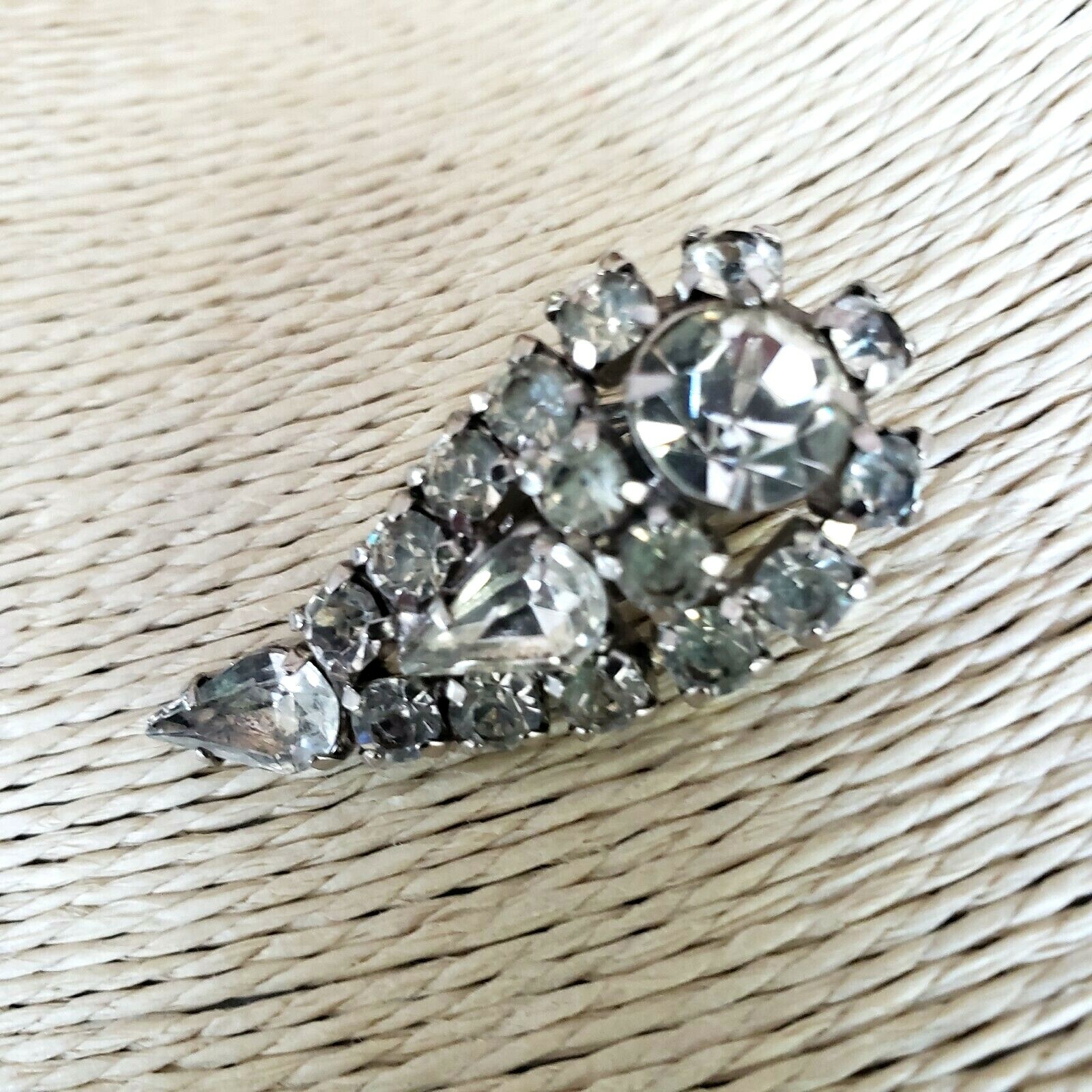 La Roco LaRoco Clear Rhinestone Clip Icy Earrings Paisley Teardrop Signed VTG