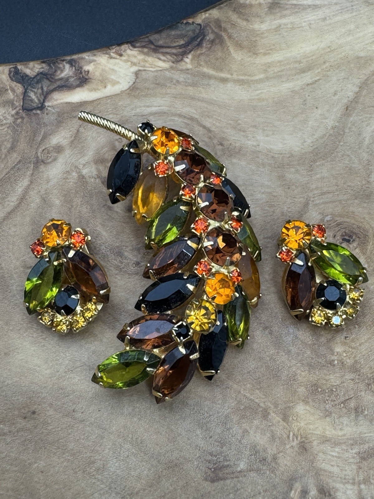Juliana D & E DeLizza Elster Leaf Brooch / Pin and Clip-on Earring Set