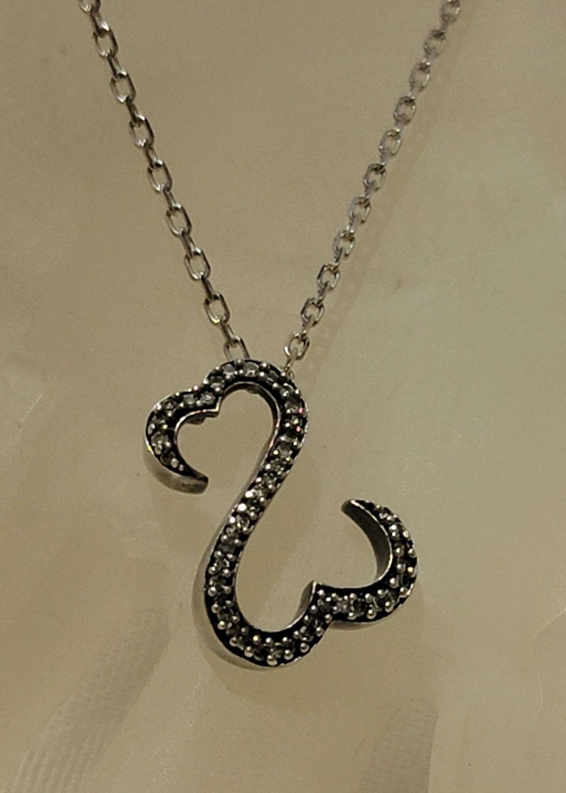 VTG 925 SWIRL DOUBLE HEART PENDENT CLEAR STONES W/925 ADJUSTIBLE CHAIN NECKLACE