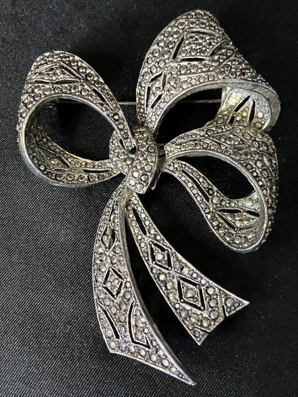 Vintage Metal Bow Brooch Faux Marcasite Style Knotted Ribbon Pin 3″