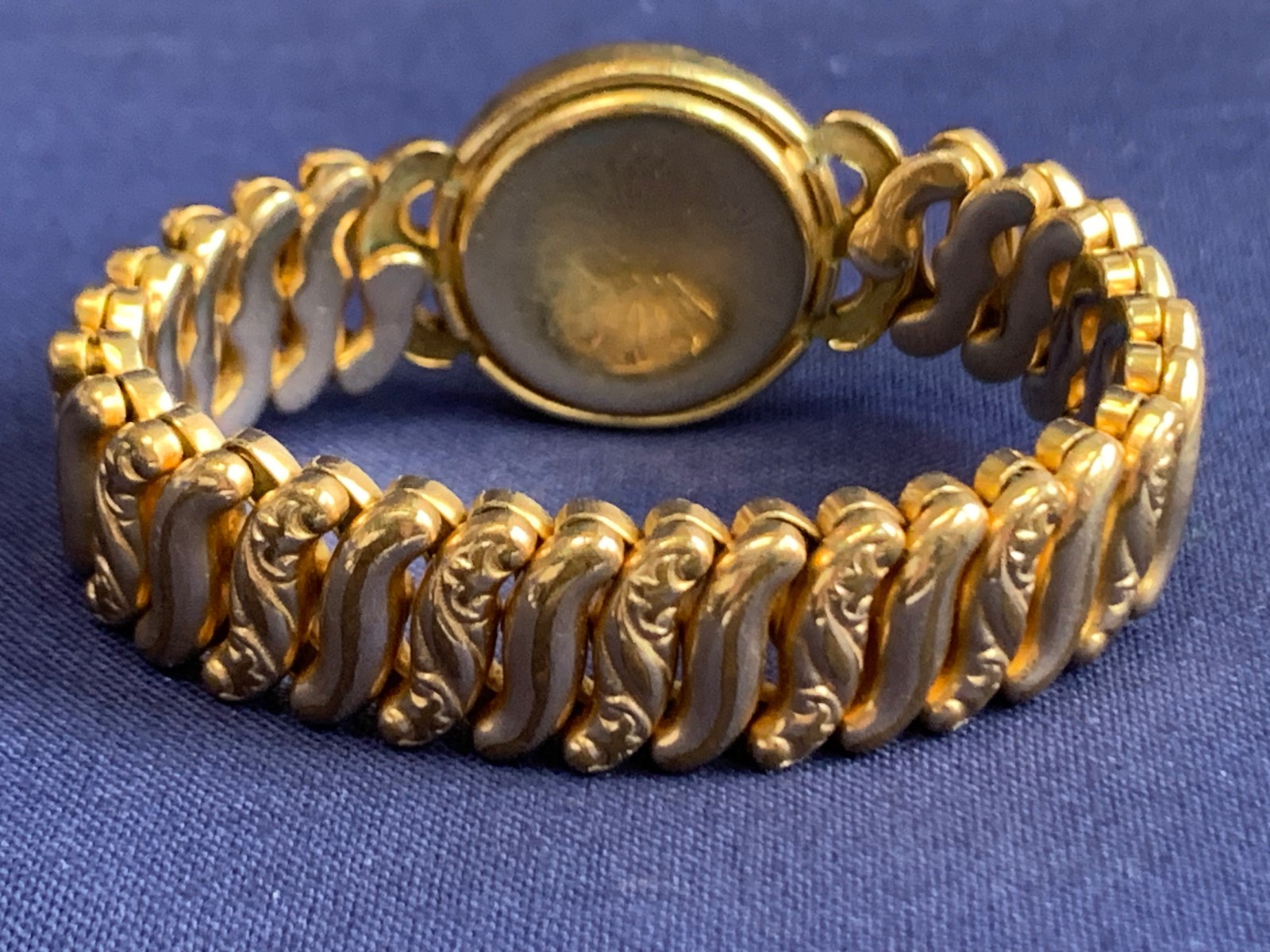 Vtg American Queen Sweetheart Bracelet 5-8.5″ Stretch Band Pitman & Keeler
