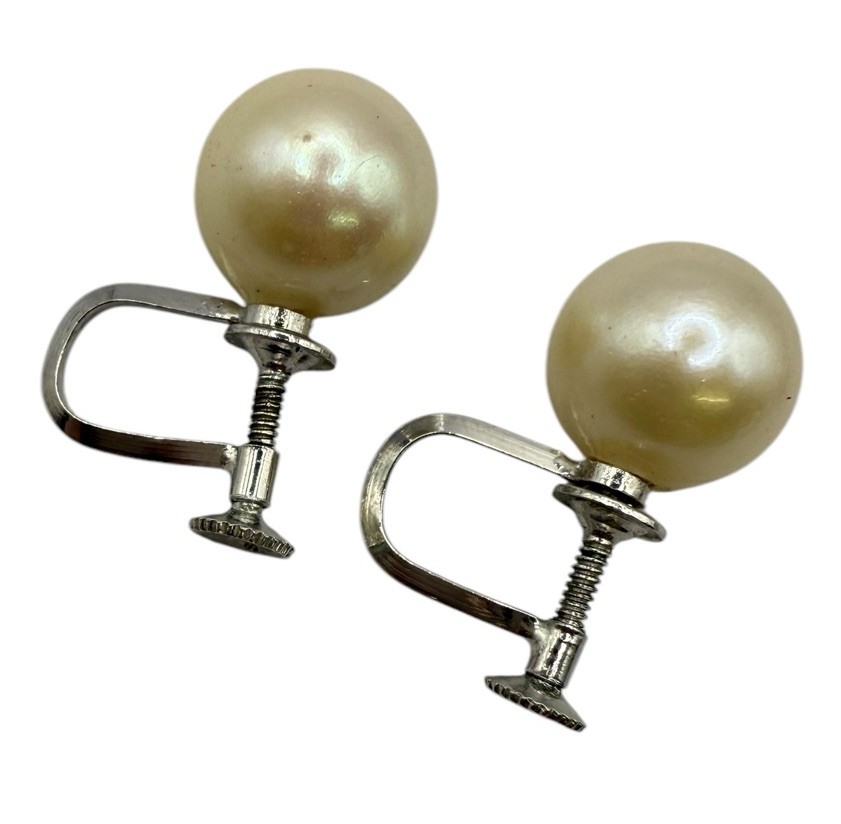 Vintage Faux Pearls 11mm Screw Back Earrings Elegant Classic Look