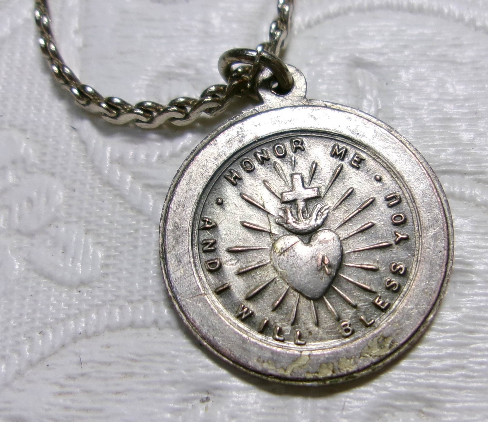 Lot of Religious Necklaces – Christian – Cross – Rosary – Some Vintage