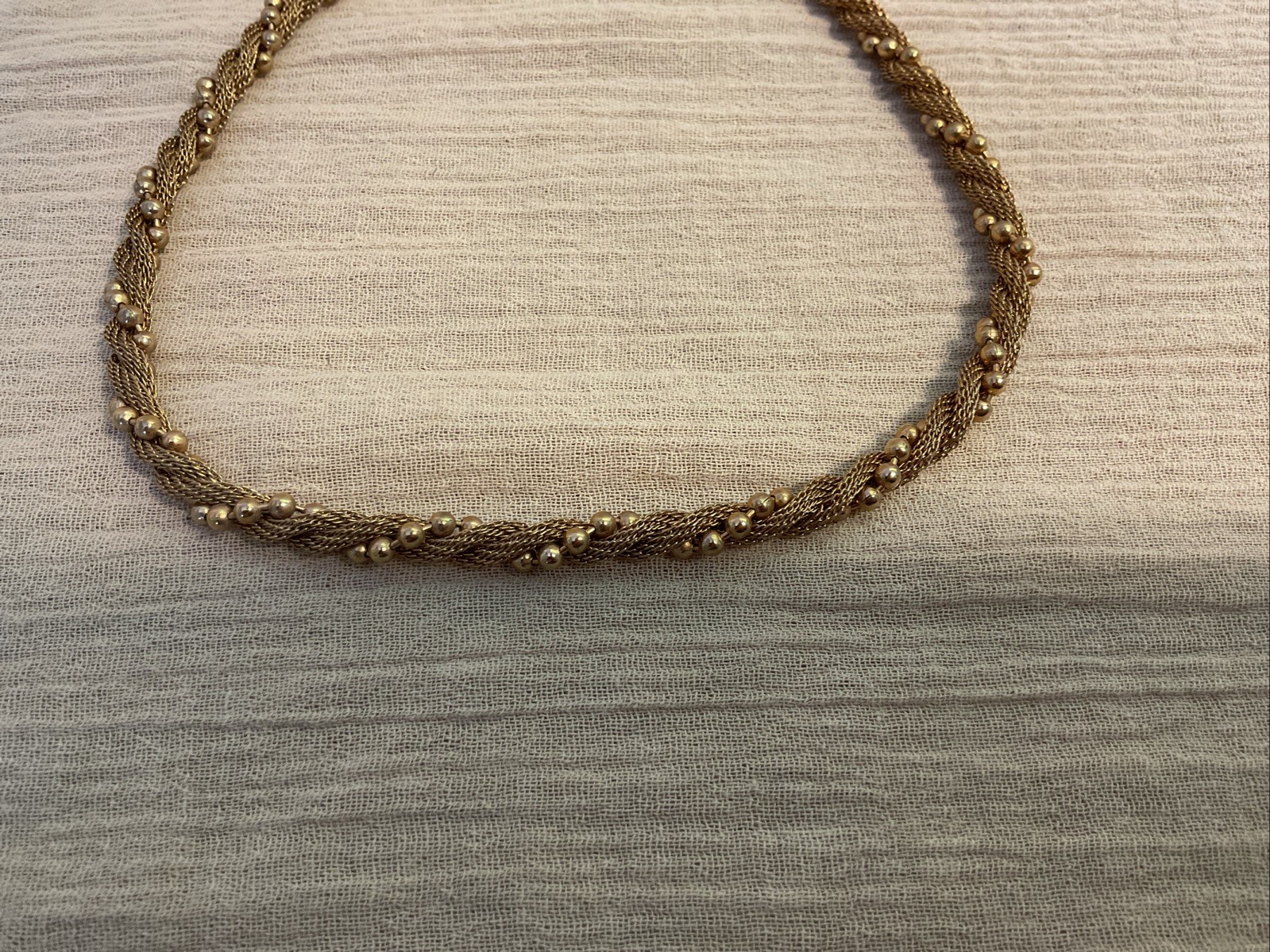 Vintage Gold Tone Avon Mesh Bead Twisted Necklace 16” Chain With 3” Extender