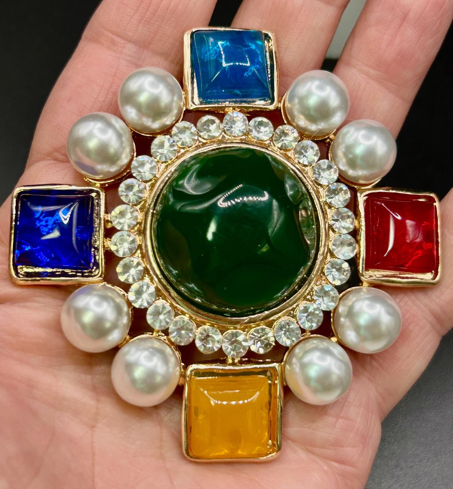 VINTAGE MALTESE CROSS BROOCH GRIPOIX GLASS CABOCHONS PEARL SURROUNDS RHINESTONES