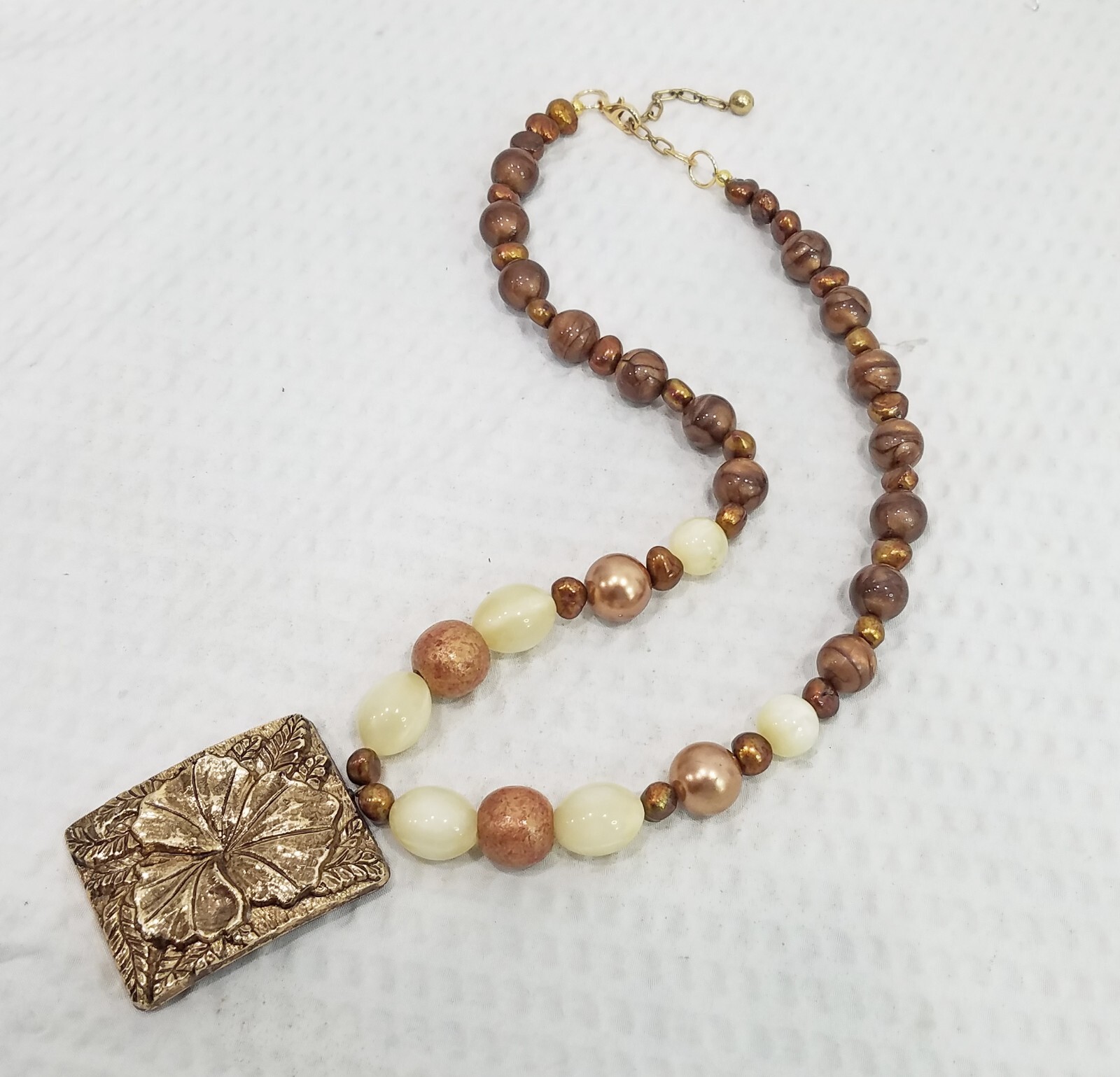 Vintage Brown & Beige Bead With Repoussé Style Gold Tone Pendant Choker Necklace