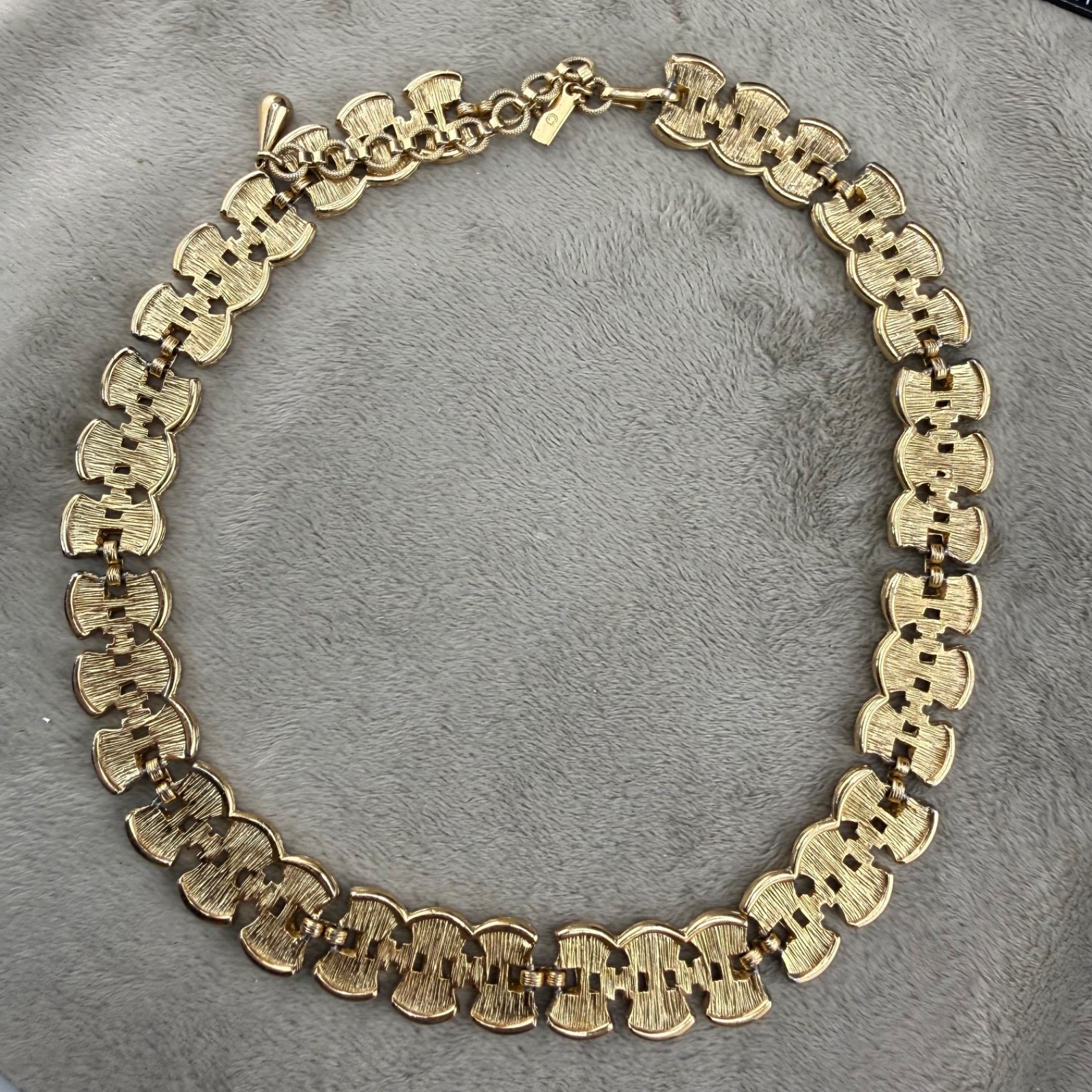 Vintage Monet Necklace Gold Tone Adjustable Signed 16”