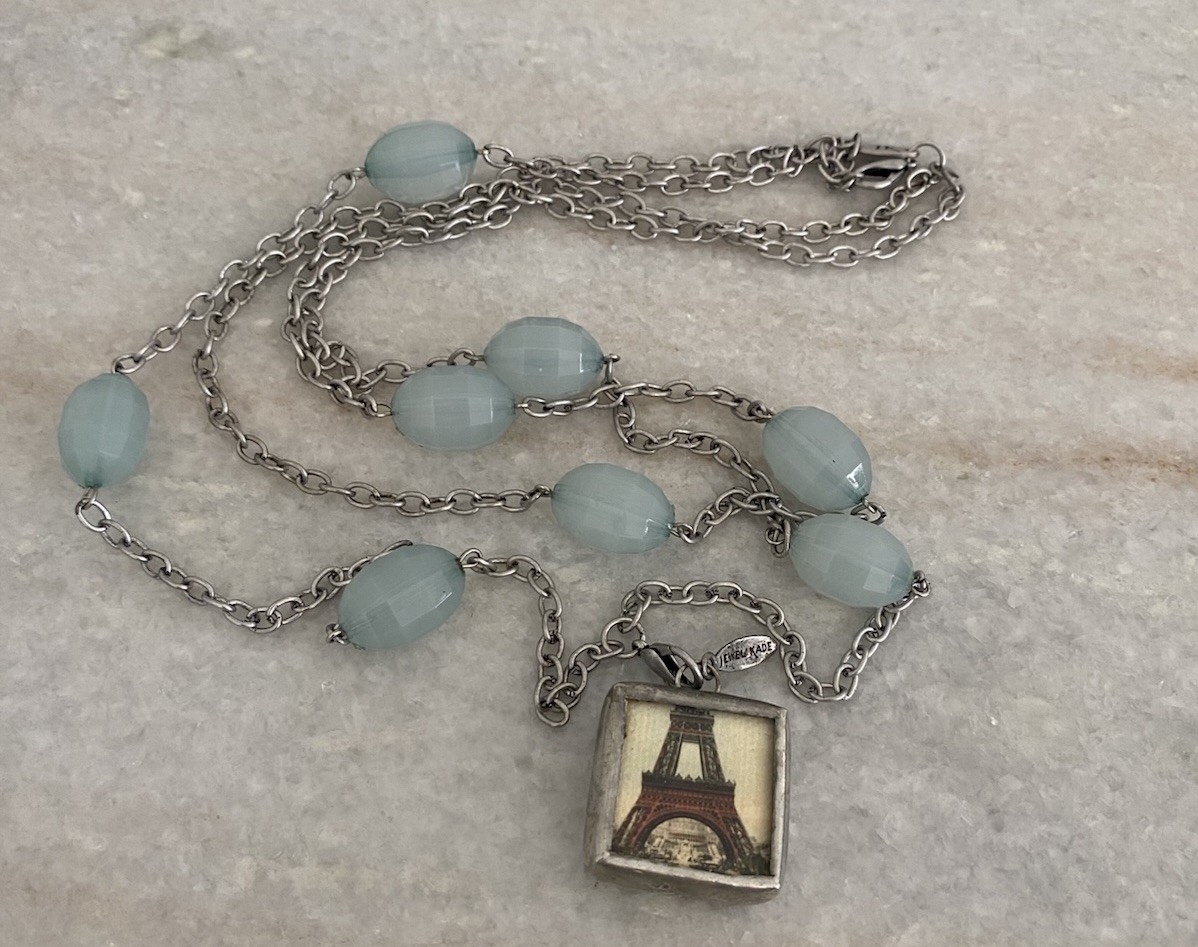 Jewel Kade JK Fleur De Lis Eiffel Tower Pendant Necklace Silver Rolo Link Chain