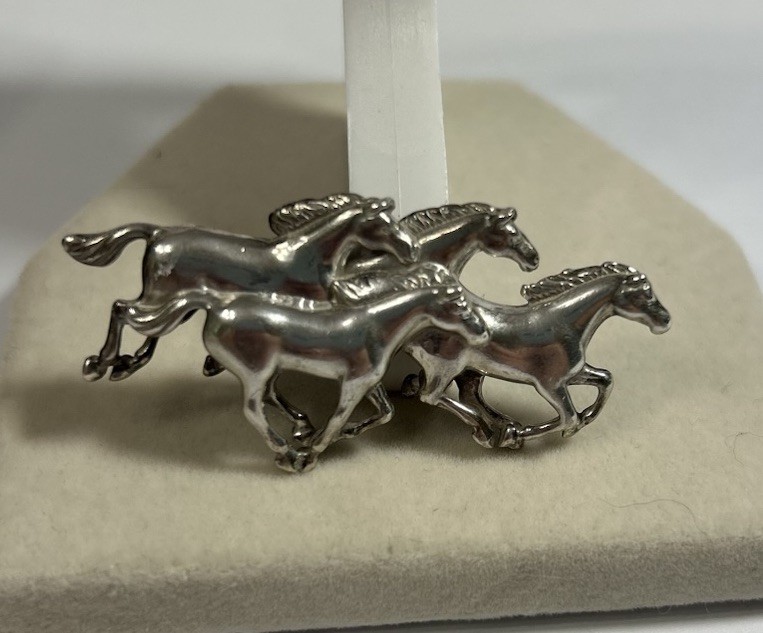 Vintage Silver Running Horses Southwestern Style Pin Brooch Equestrian Jewelry