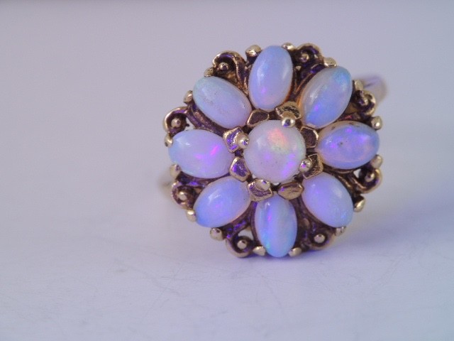 VINTAGE 14K YELLOW GOLD MULTI FIRERY OPAL STONE RING FLORAL DESIGN sz 6