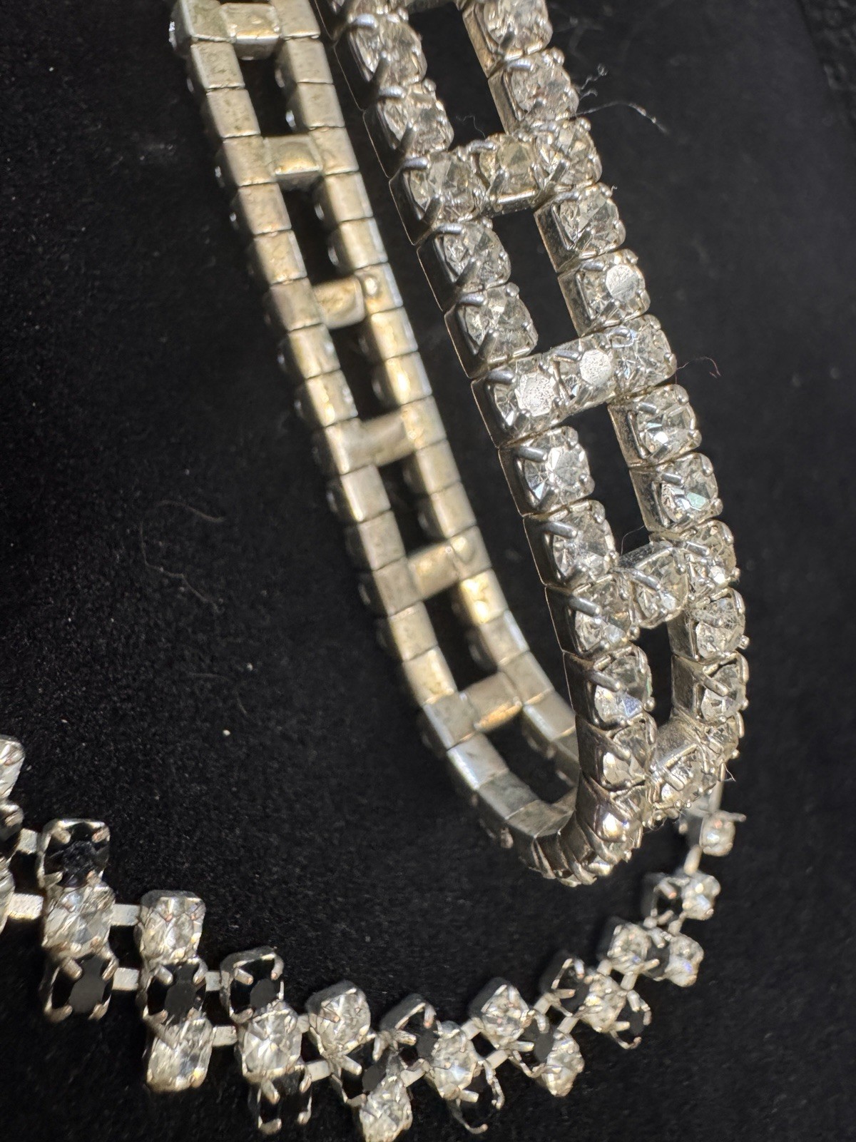 👀 Wow! 1930s–1950s Rhinestone Bracelet Pair Clear Stretch & 7” Black/Clear Link