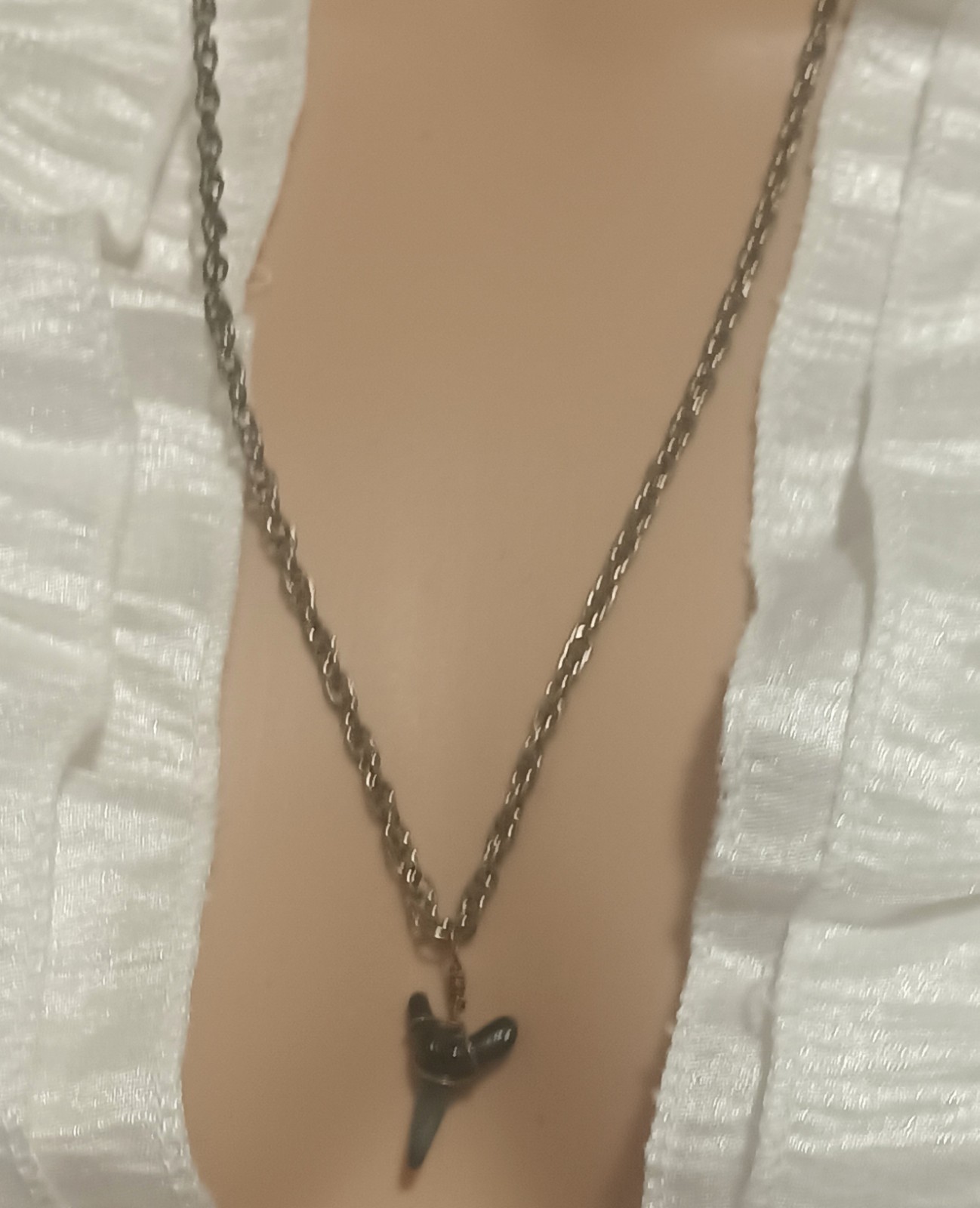 Vintage Wire Wrapped Shark Tooth Round Link Chain Necklace