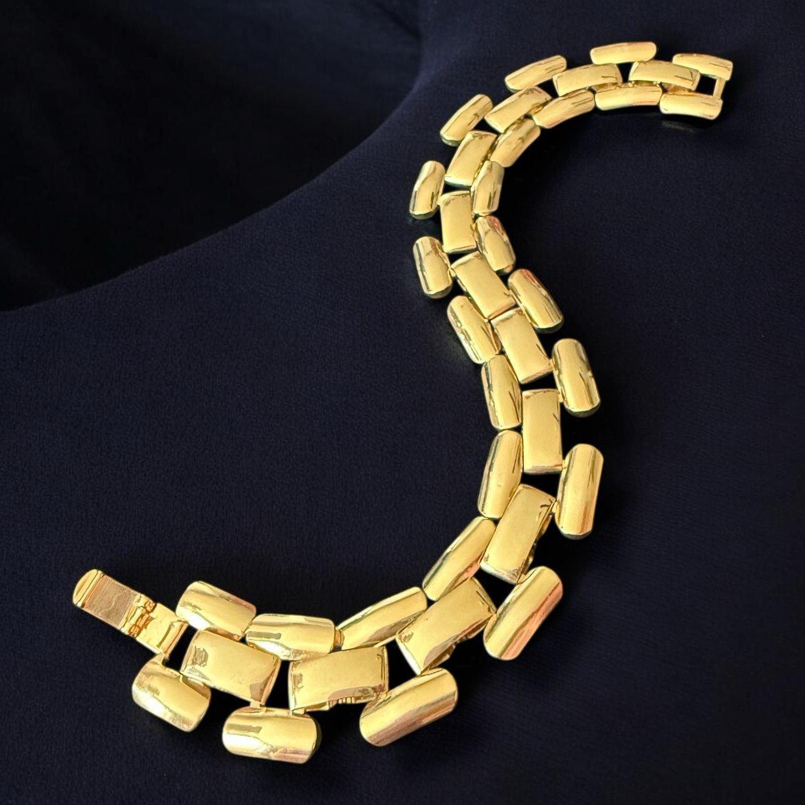 Gold Tone Bracelet Chunky Mid Century Vintage Articulated Link