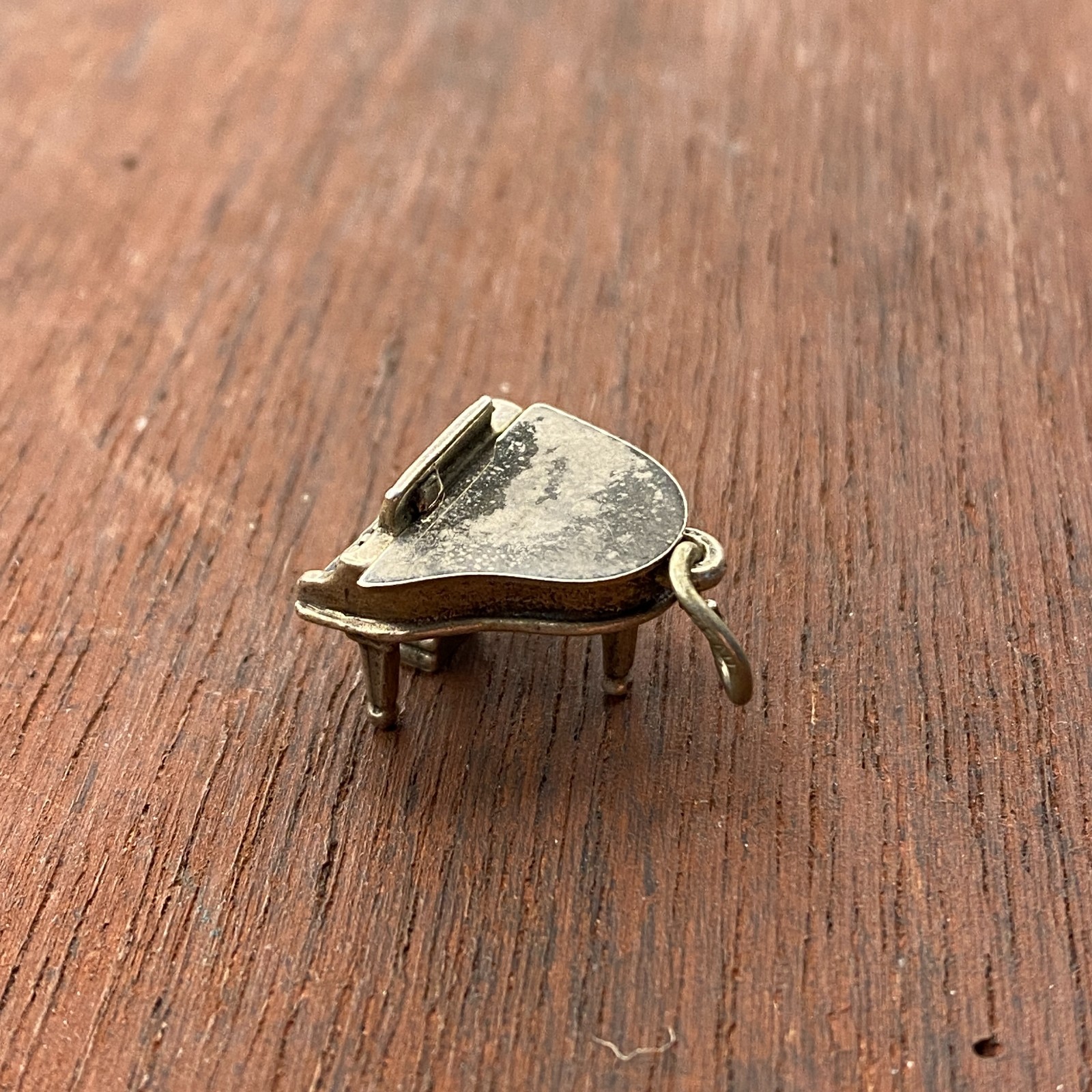 Vintage Beau 925 Sterling Silver Grand Piano Top Opens Pendant Bracelet Charm