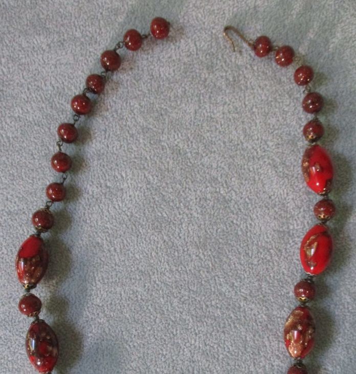 Vintage Dramatic Dark Red Aventurine Venetian Foil Art Glass Bead Necklace