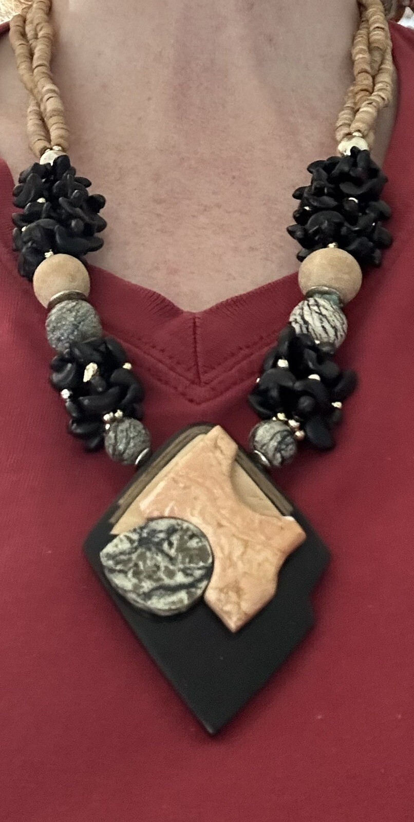 Boho Wood Bead Chain Necklace With Lucite And Stone Pendant & Lucite Accents 24”