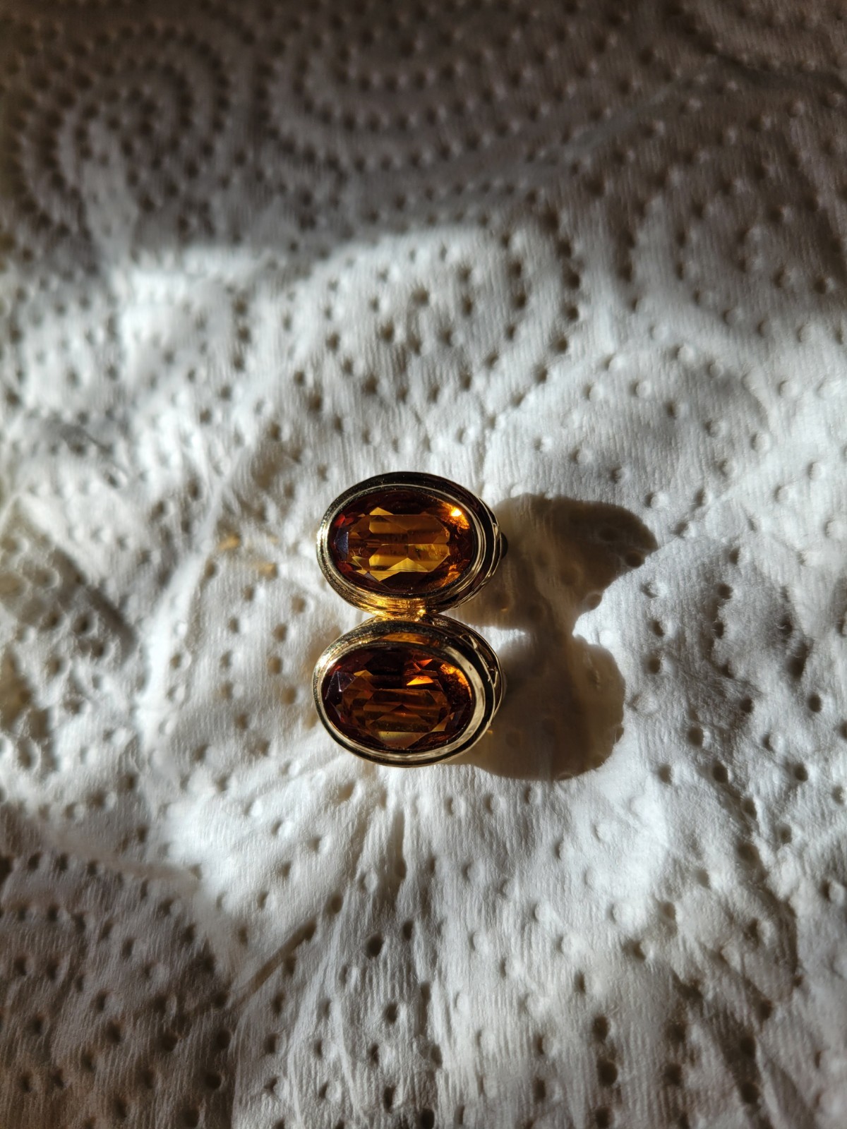 Vintage Citrine Clip On Earrings I Believe They Are Gold Plated Not Sure As-Is
