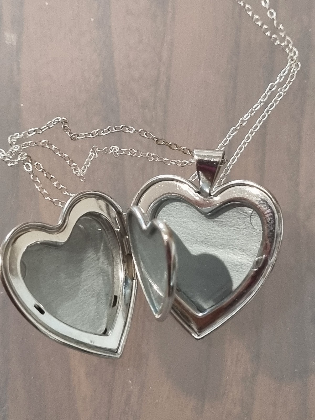 Vintage Sterling Silver Large Heart Rare 4 Photo Locket Chain USA made See Video