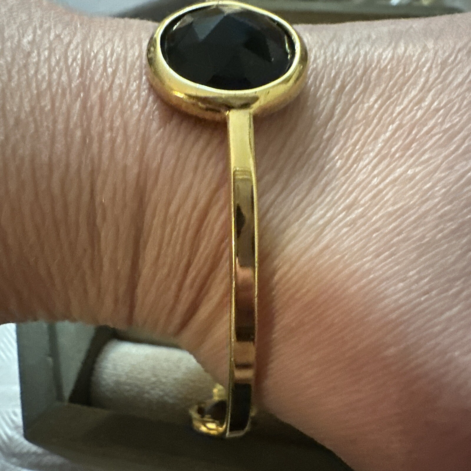 DESIGNER SIGNED HENRI BENDEL GOLD JEWELED CRYSTAL BANGLE BRACELET