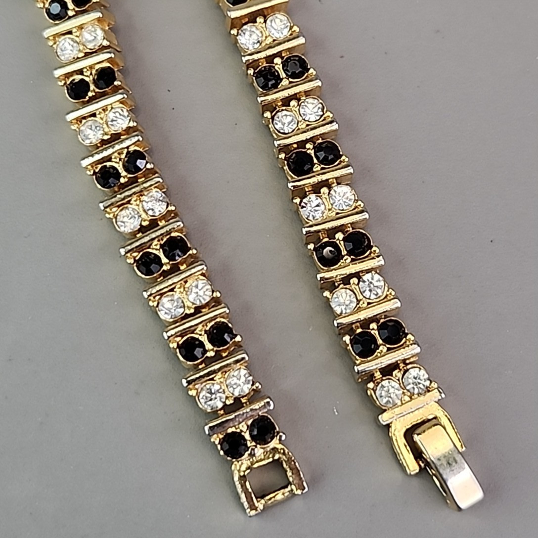 Vintage Rhinestone Chain Bracelet Black Clear Gold Tone 7″