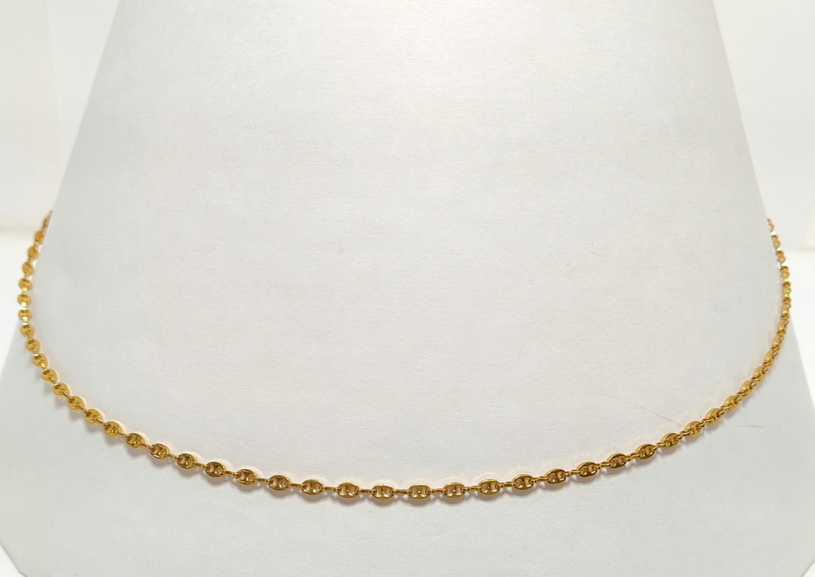 Beautiful Vintage signed MONET 24″ X-Long Gold Tone Chain Link Necklace