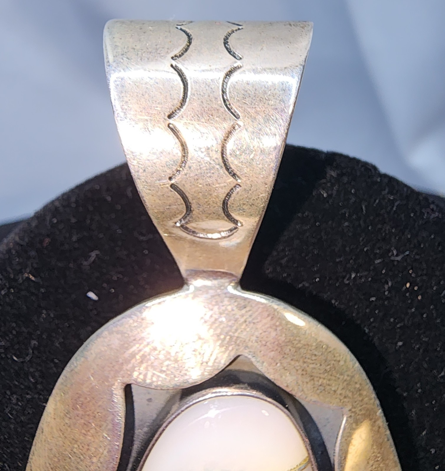 Vtg Sterling Silver Signed DRT Mother of Pearl Inlay shadow box style Pendant