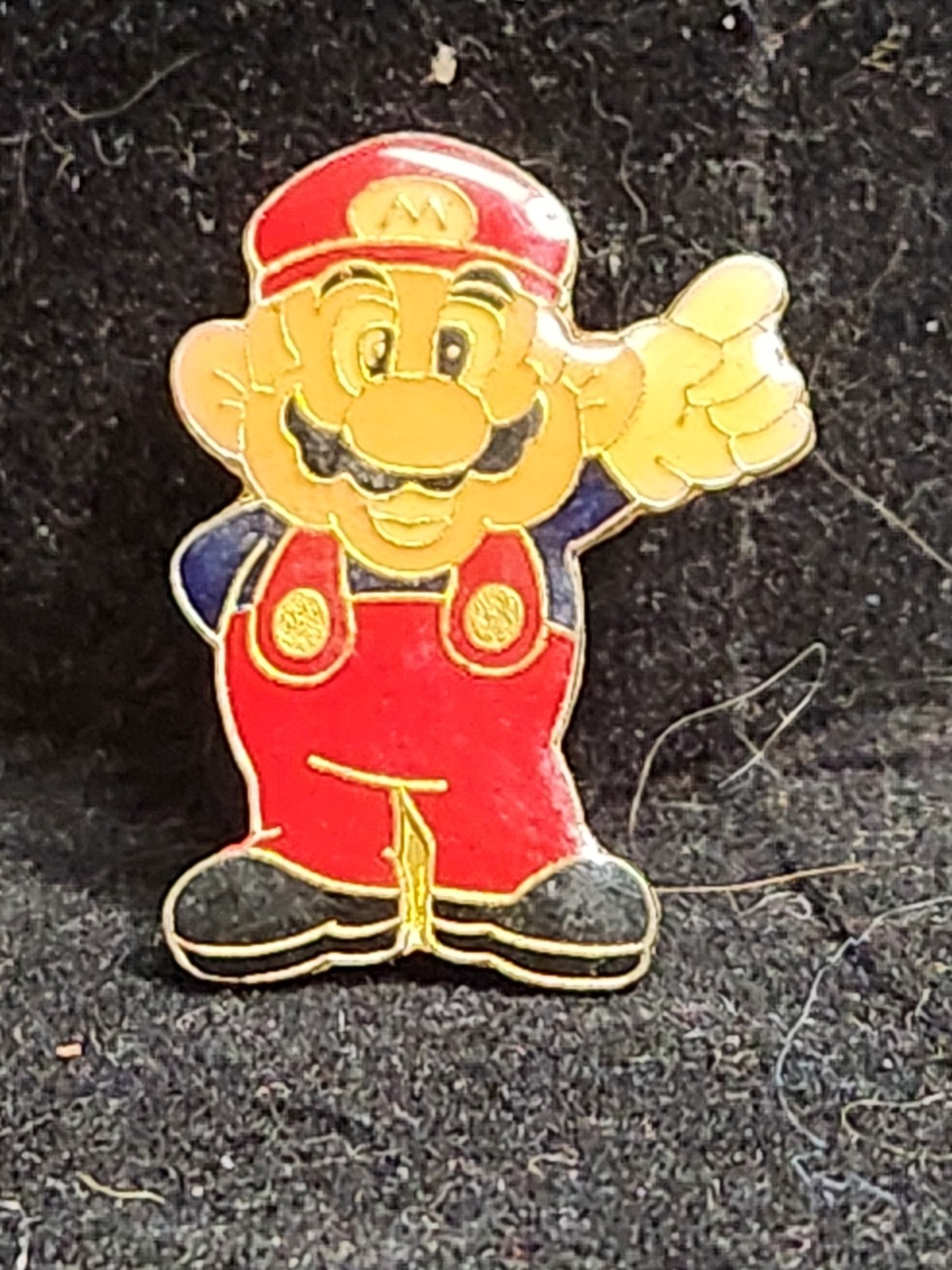 Mario 1988 Nintendo Of America Enamel Character Pin 1 Inch S1