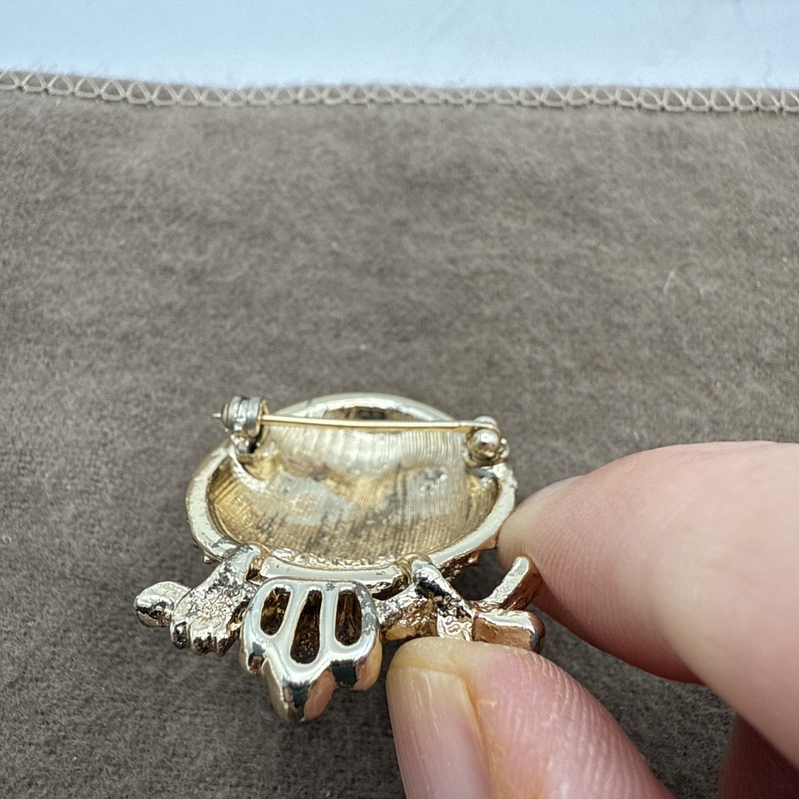 Vintage Sarah Coventry 1971 Uranium “Hooter” Owl Pin Gold Tone & Rhinestone