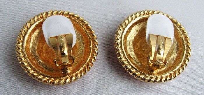Vintage Gay Boyer Red Coral Enamel Gold Metal Braided Trim Clip Earrings – NICE!