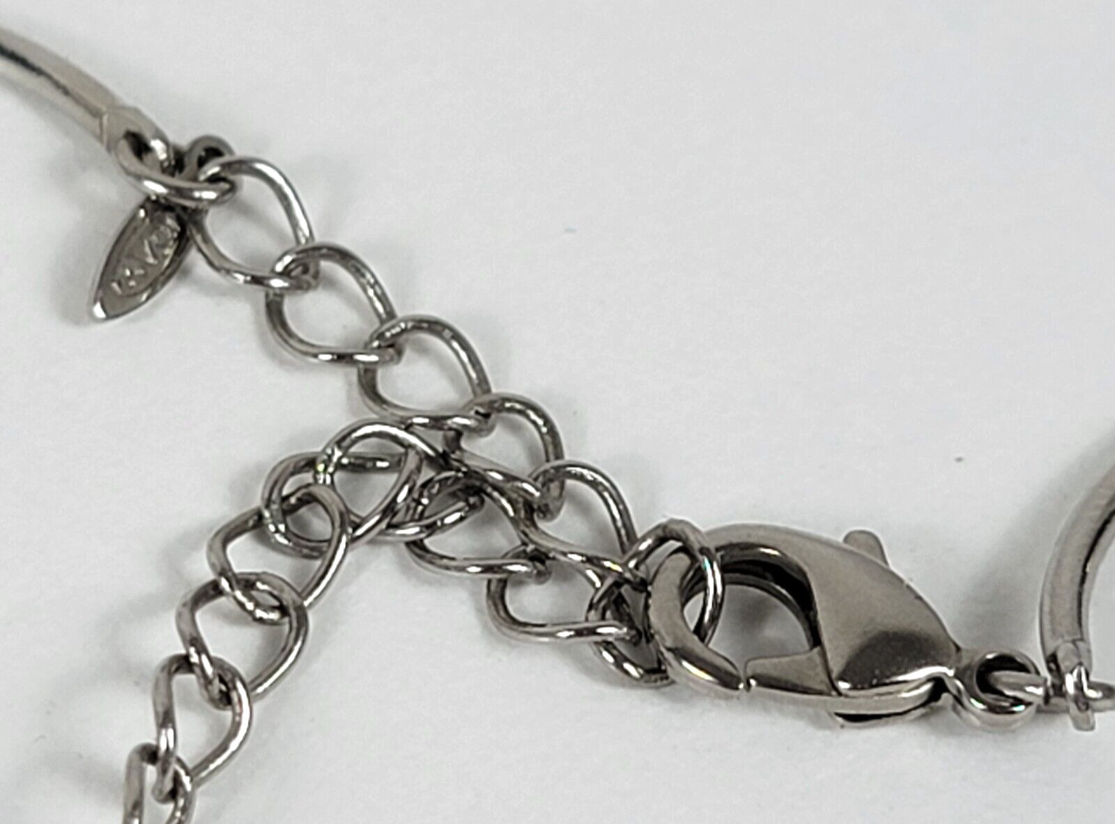 Avon Silver-Tone Bar Link Chain Gray Faux-Pearl Charm Station Necklace 17.5 In
