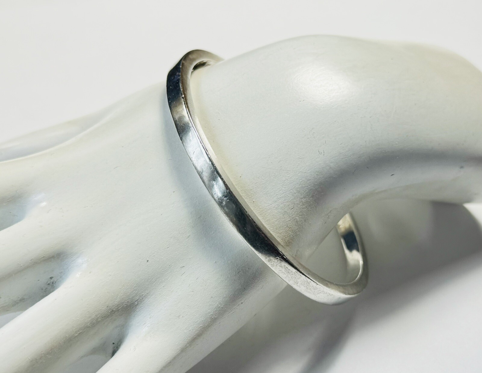 Antonio Pineda Taxco Mex Sterling Silver Bangle Bracelet Vintage 7-3/4” Signed