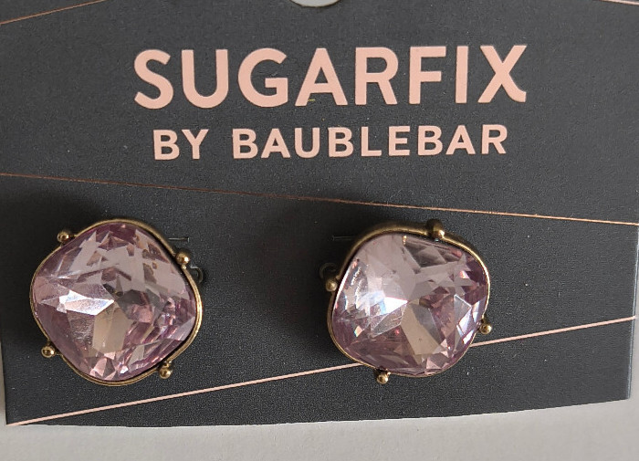 SUGARFIX BY BAUBLEBAR Earrings SOFT PINK CUT STONE Gold Tone Setting NWT