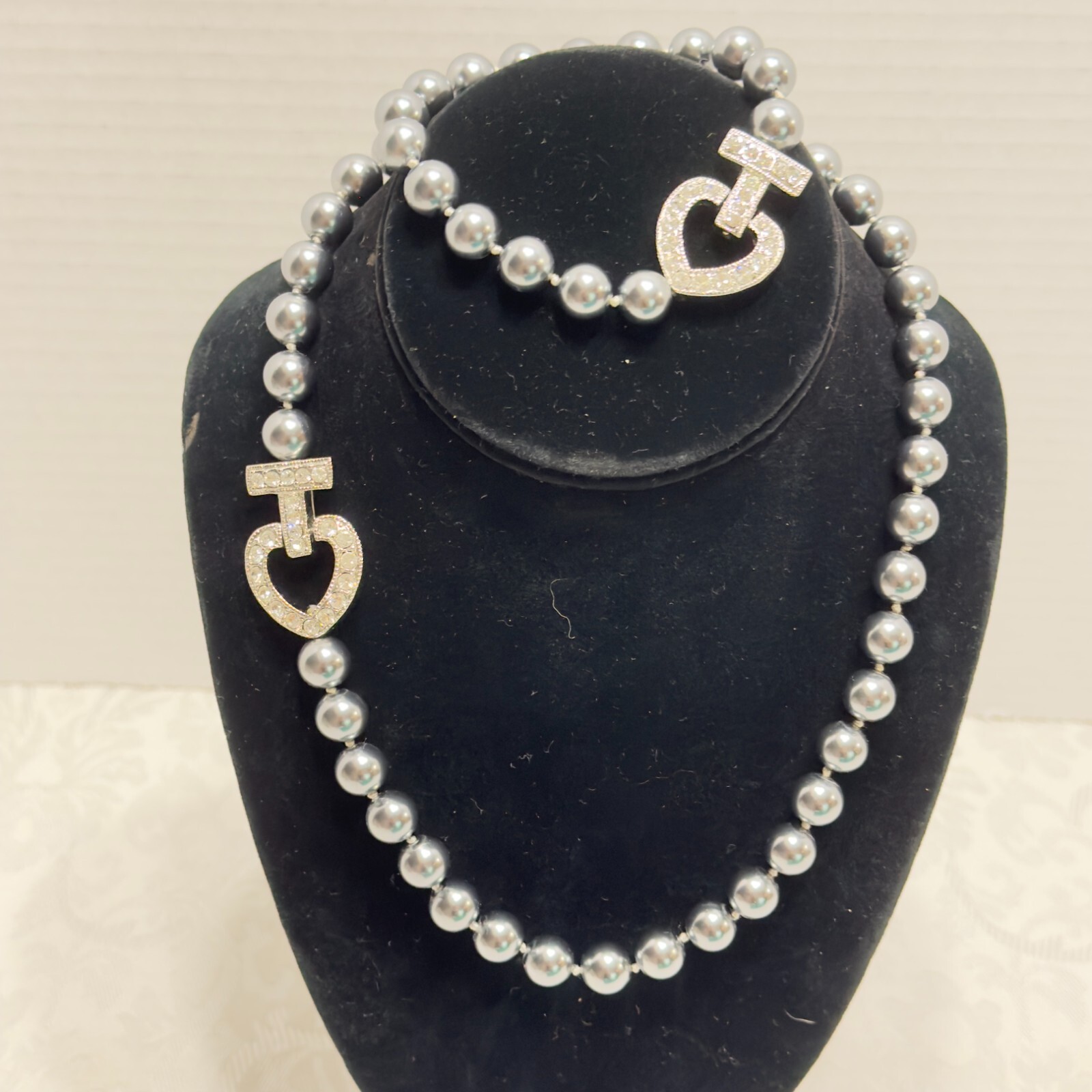 Faux Grey Gray Pearl Necklace And Bracelet Set Heart Lock Clasp Rhinestones
