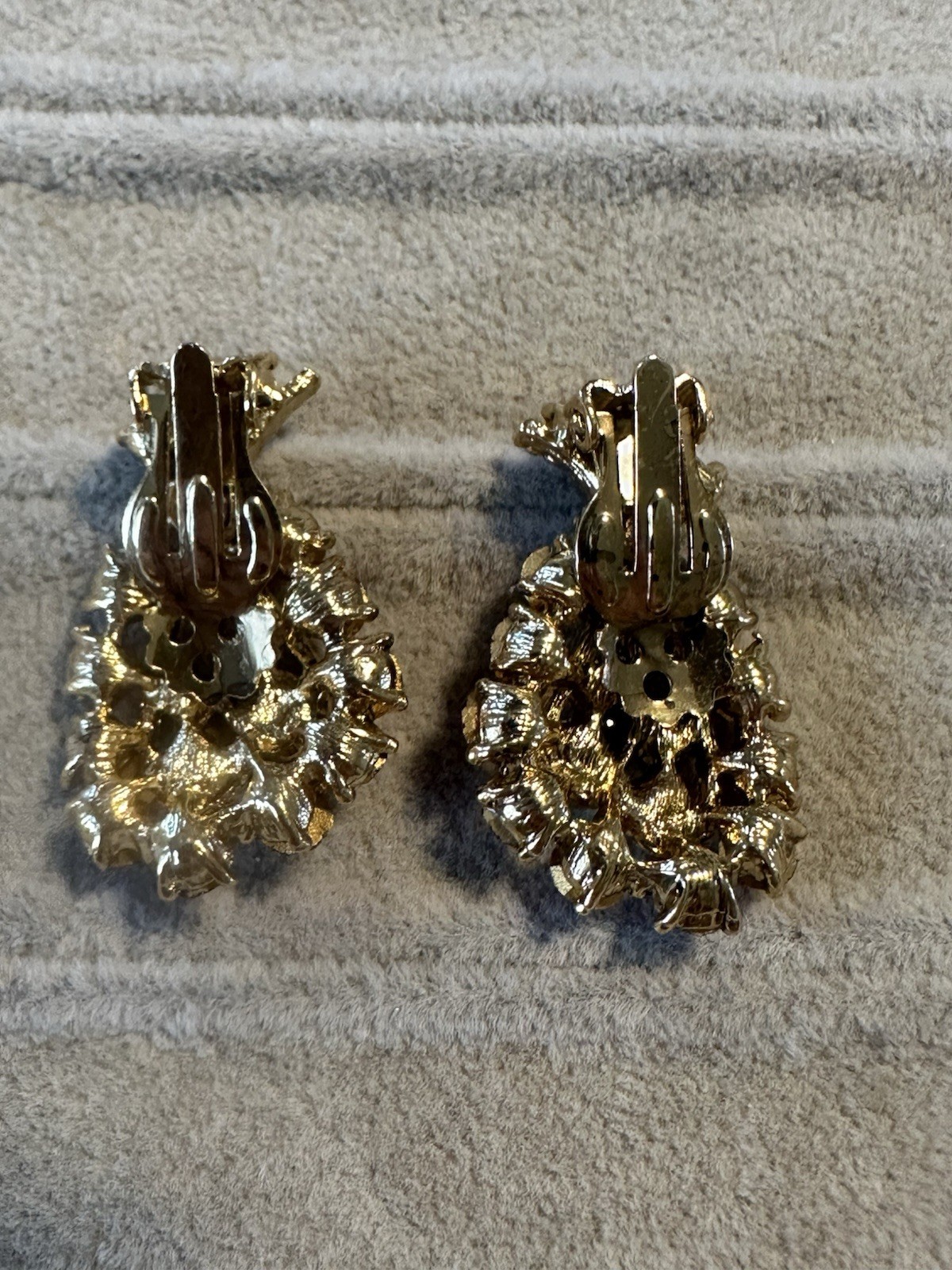 Vtg Estate Fuchsia Pink & Red Rhinestone Clip On Earrings