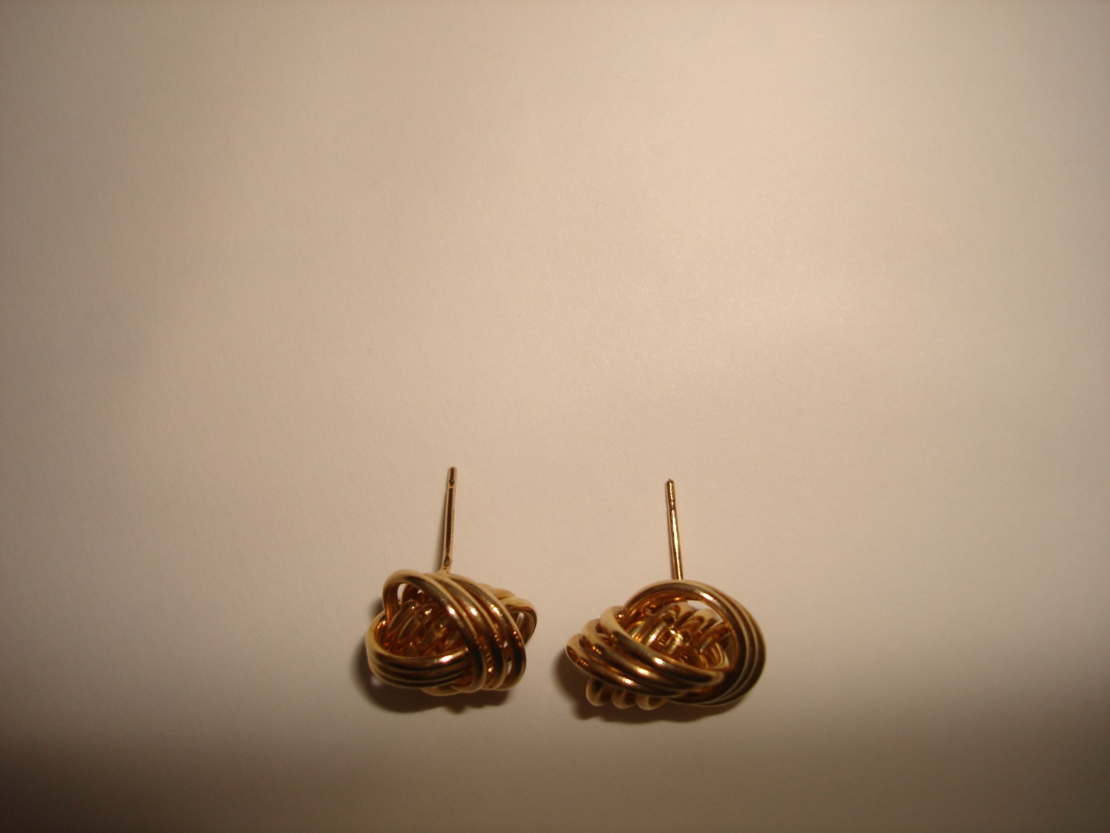 Vintage Nice 14k Yellow Gold Pierced Stud Knot Earrings No Clasp Back As Shown