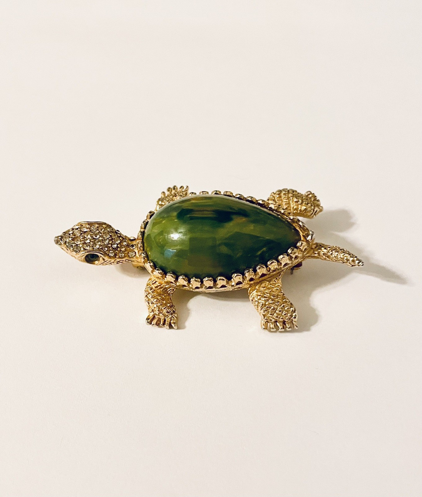 Vintage Signed HATTIE CARNEGIE Swirled Bakelite Turtle Rhinestone Brooch Pin