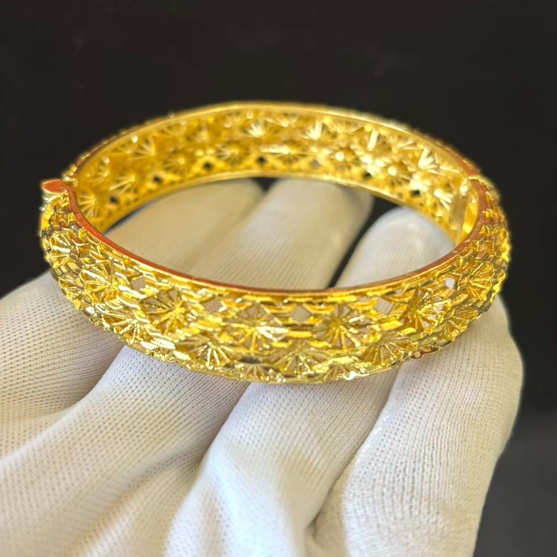 VTG Floral Hollow-out Gold-plated (NOT SURE) Bangle Bracelet Openable, 7.5 inch