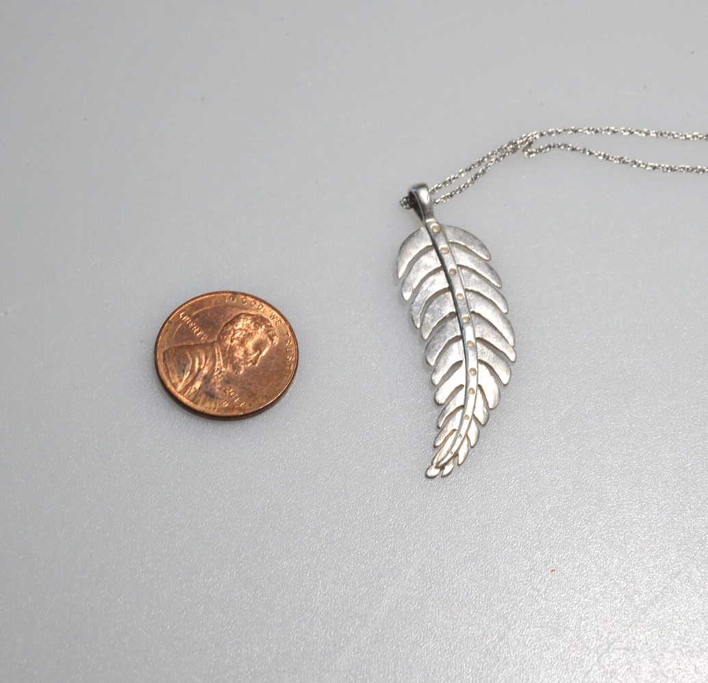 vtg 925 sterling Silver Feather Pendant necklace Curved sw style BEAUTIFUL LF9