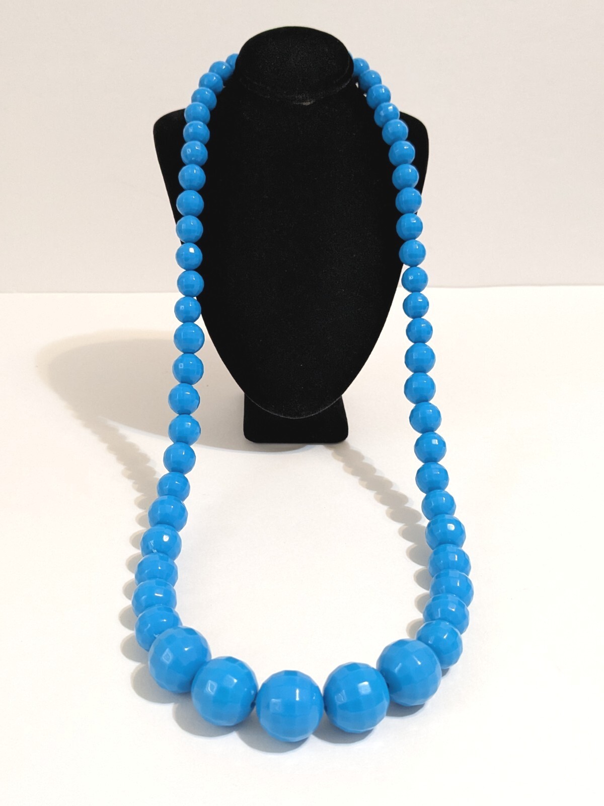 Blue Graduating Bead Faceted Acrylic Necklace. Retro Style. MCM Inspired. 28 In.