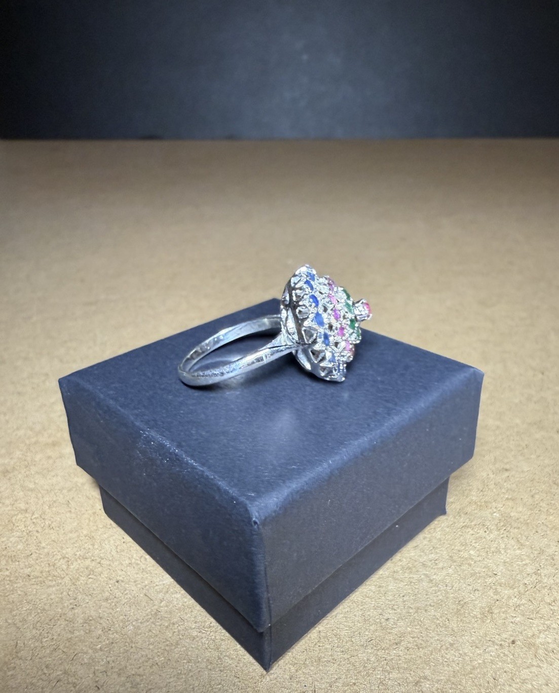Attractive Vintage Natural Emerald Ruby & Sapphire 925 Sterling Silver Ring 7.25