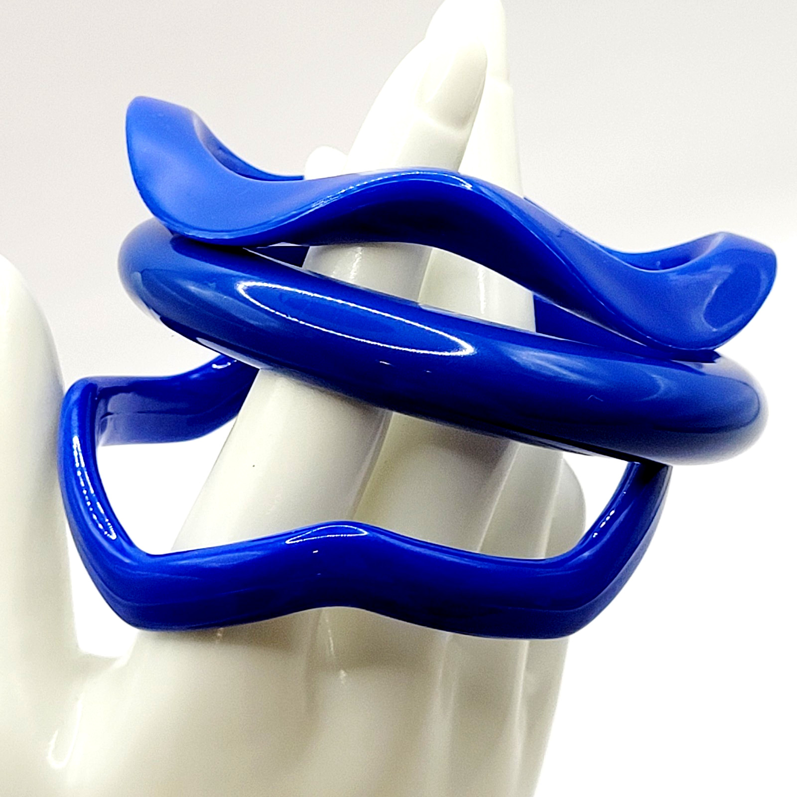 3 Blue Color Different Shape Size Bangle Bracelet Retro Style Vintage 1980s