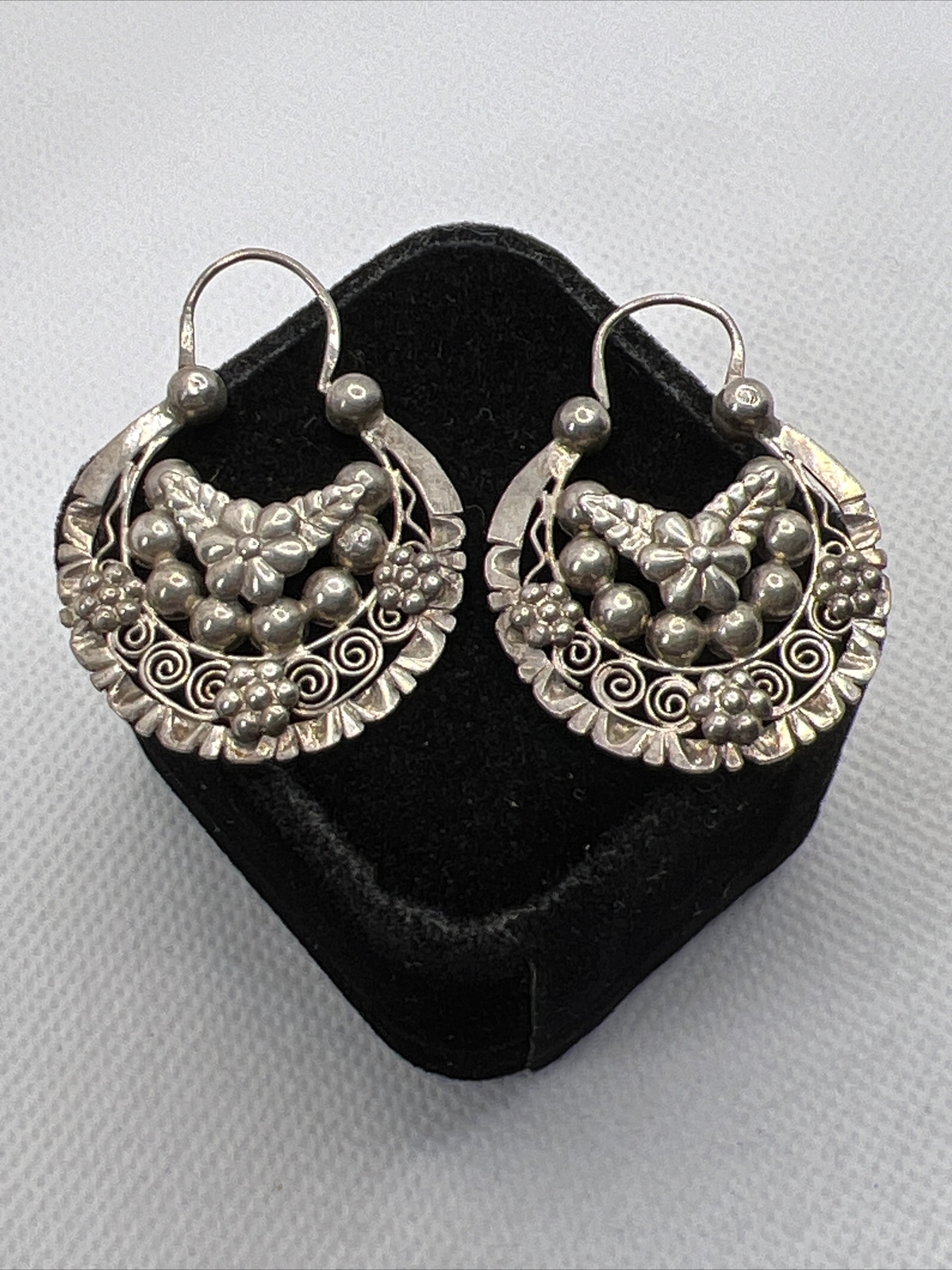 VINTAGE HANDMADE 925 Sterling Silver Filigree HOOP Earrings(39mm x 30.9mm) 6.7gr
