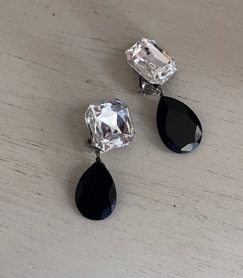 Vintage Glass Black Clear Faceted Crystal 2.5” Statement Drop Clip On Earrings