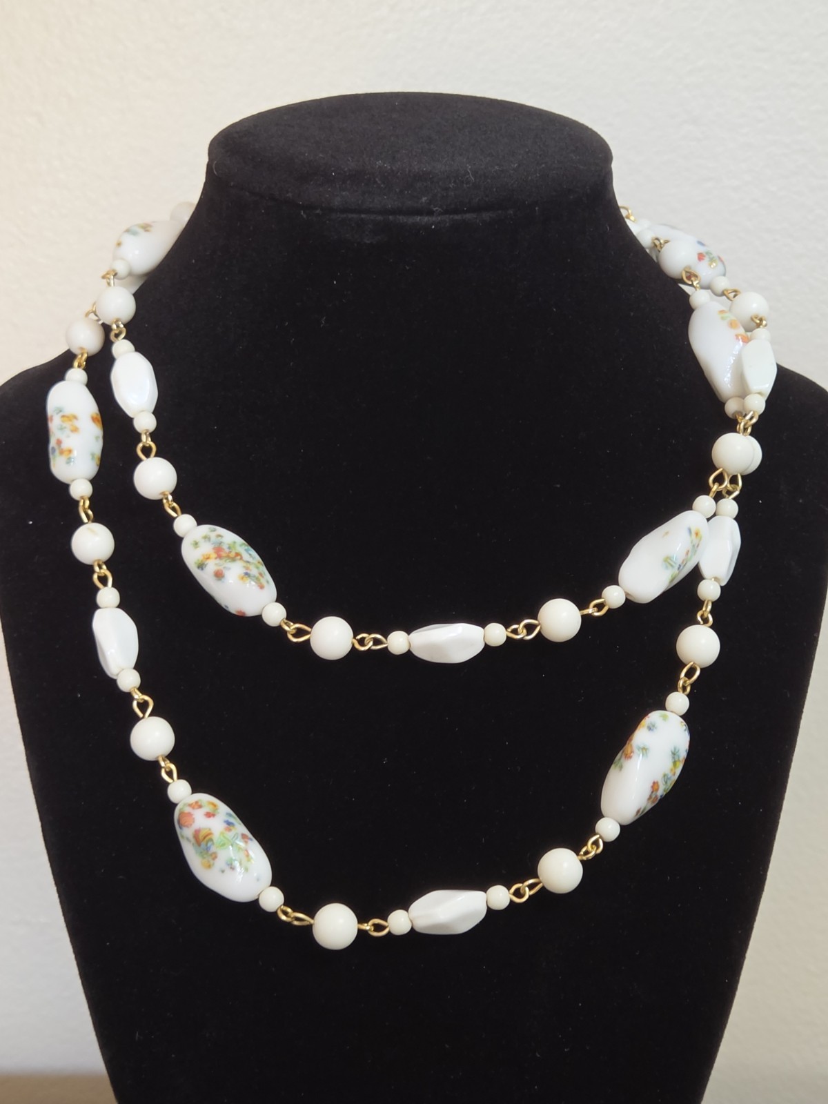 Vtg Painted White Glass Bead Necklace Floral Design Cottagecore Estate Jewelry