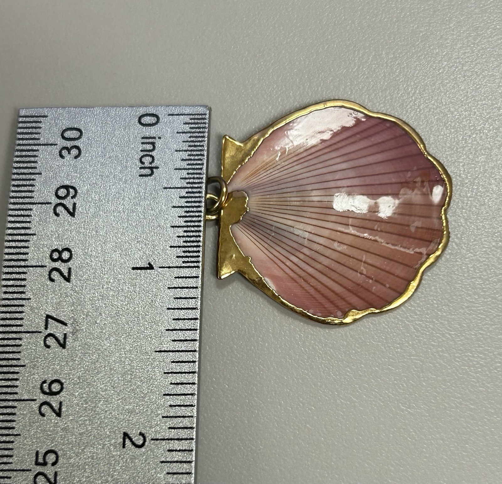 Vintage Pink And White Sea Shell Pendant Yellow Gold Rim