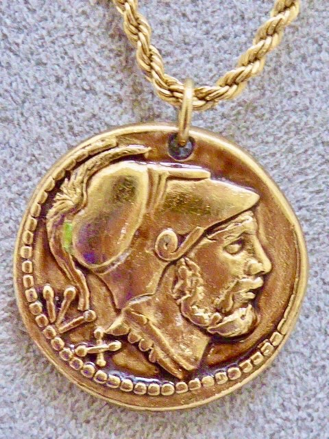 VINTAGE 14K Y. GOLD FILLED CHAIN EAGLE ROMAN SOLDIER G PLATED PENDANT NECKLACE