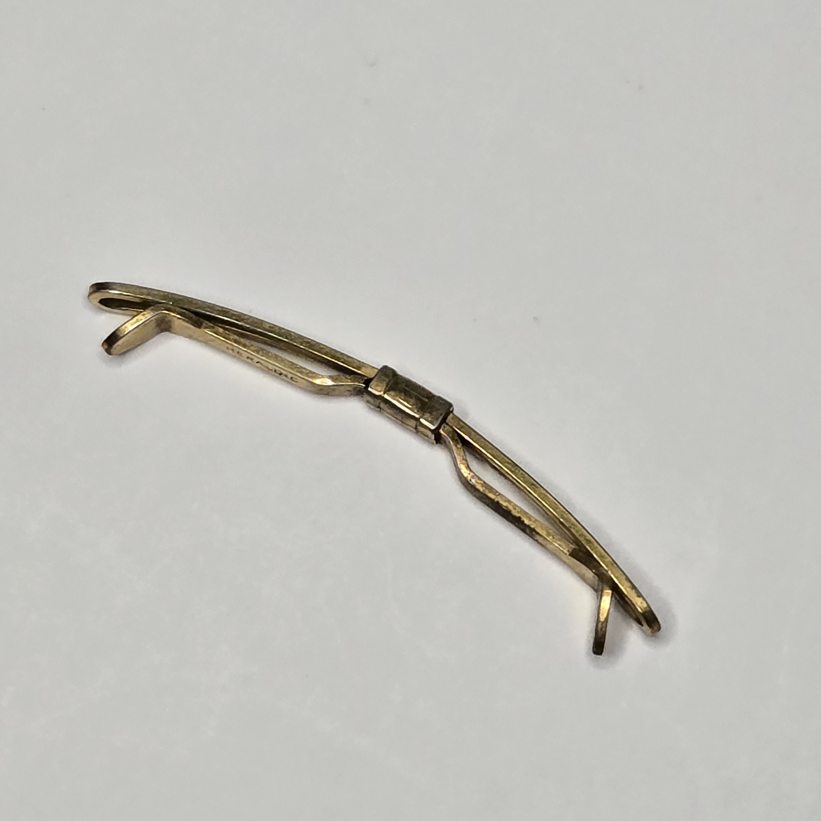 Vintage Heraldic Gold Tone Collar Bar Pin Tension Clip – Mid Century Traditional