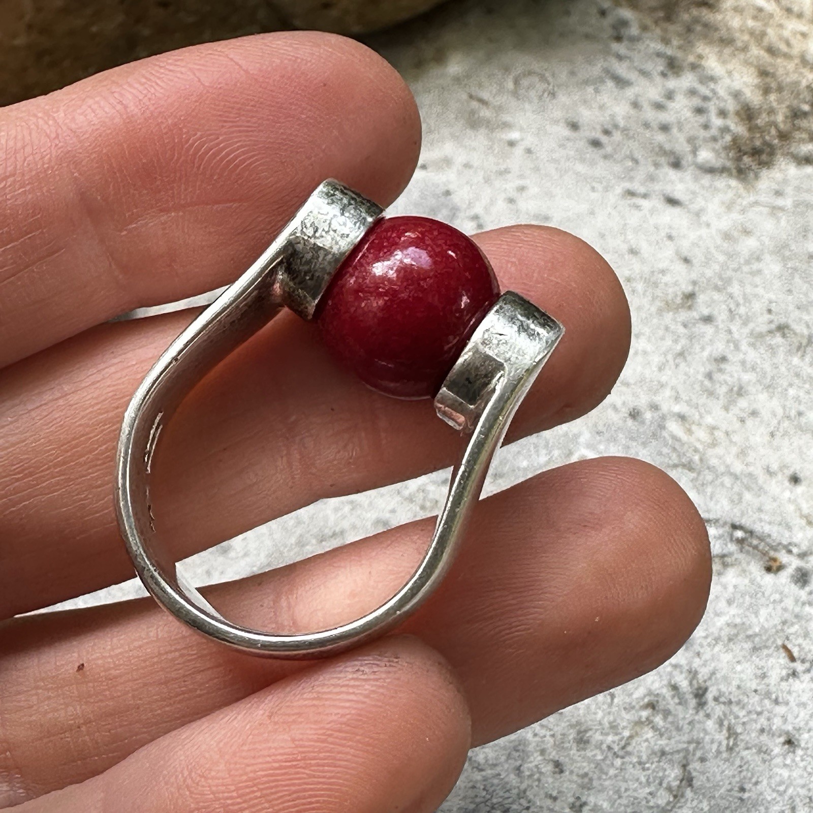 Vintage 925 Sterling Silver Tension Ring With Red Stone Removable Stone, Size 7