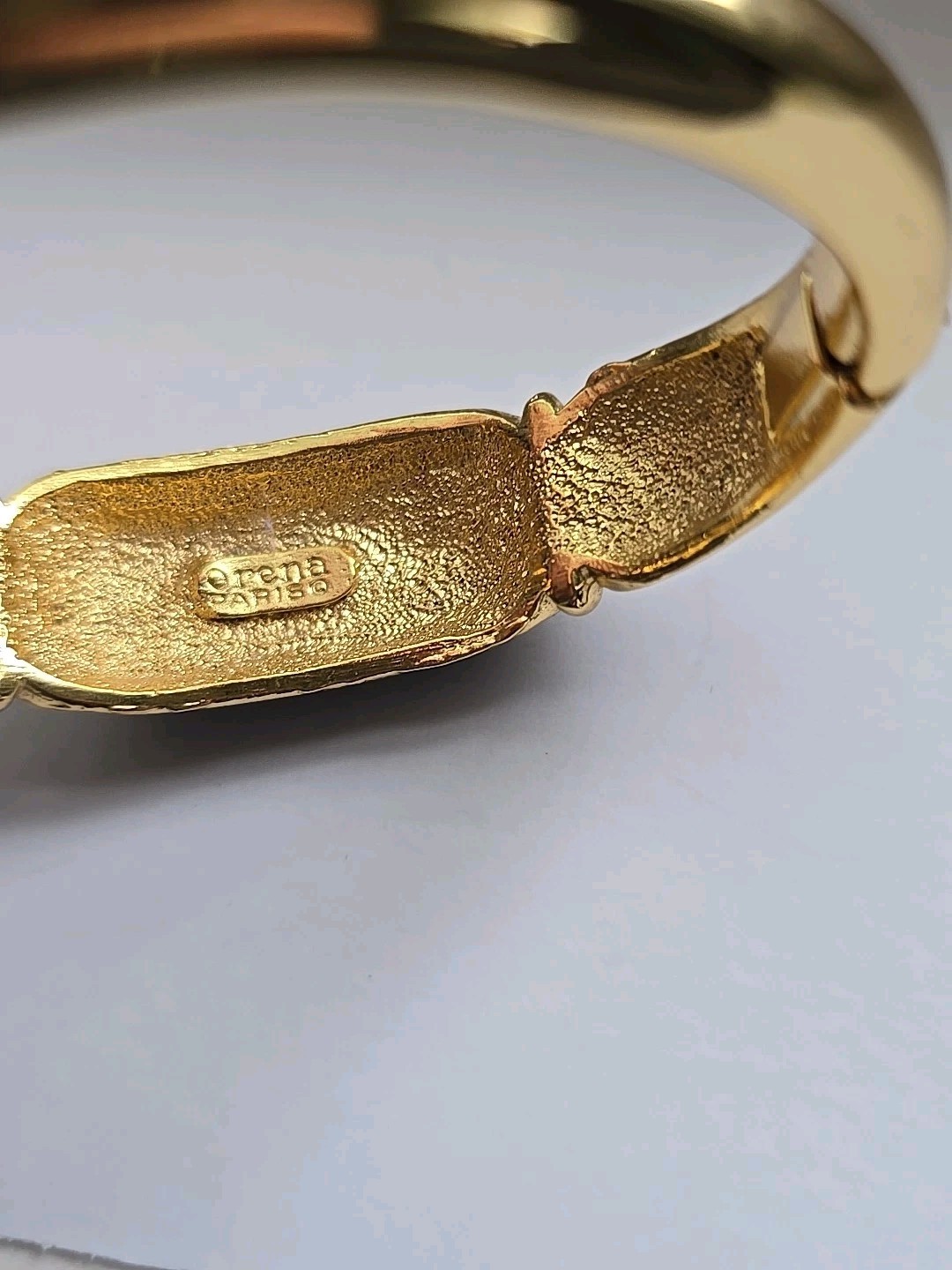 Vintage ORENA PARIS Gold Tone BLACK OFF WHITE Enamel Bangle Bracelet 6.5″