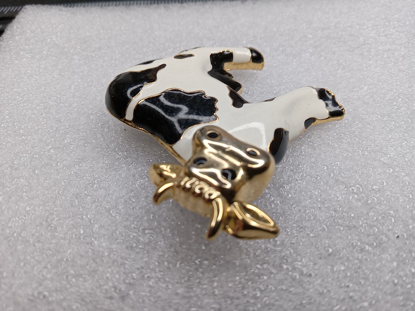 Vintage Holstein Cow Brooch Pin Gold Tone Black White Farm Animal
